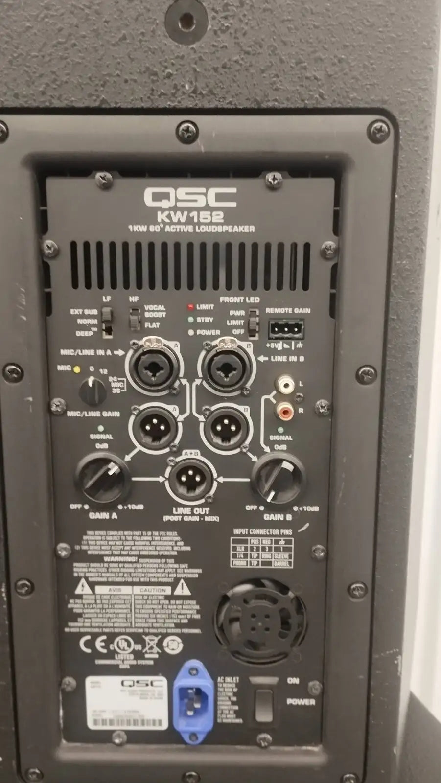 QSC KW152 15" 2-Way 2000W Powered PA Speakers